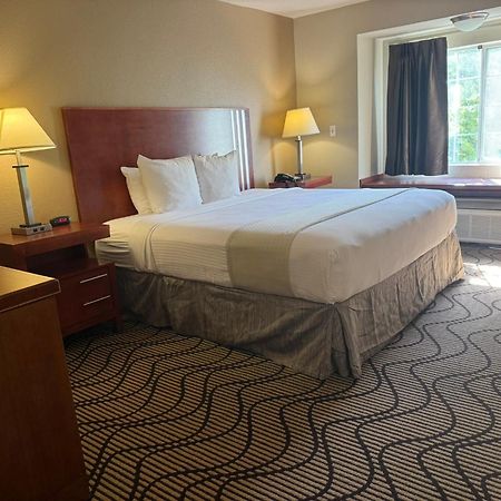 Surestay Plus Hotel By Best Western Роклин Экстерьер фото