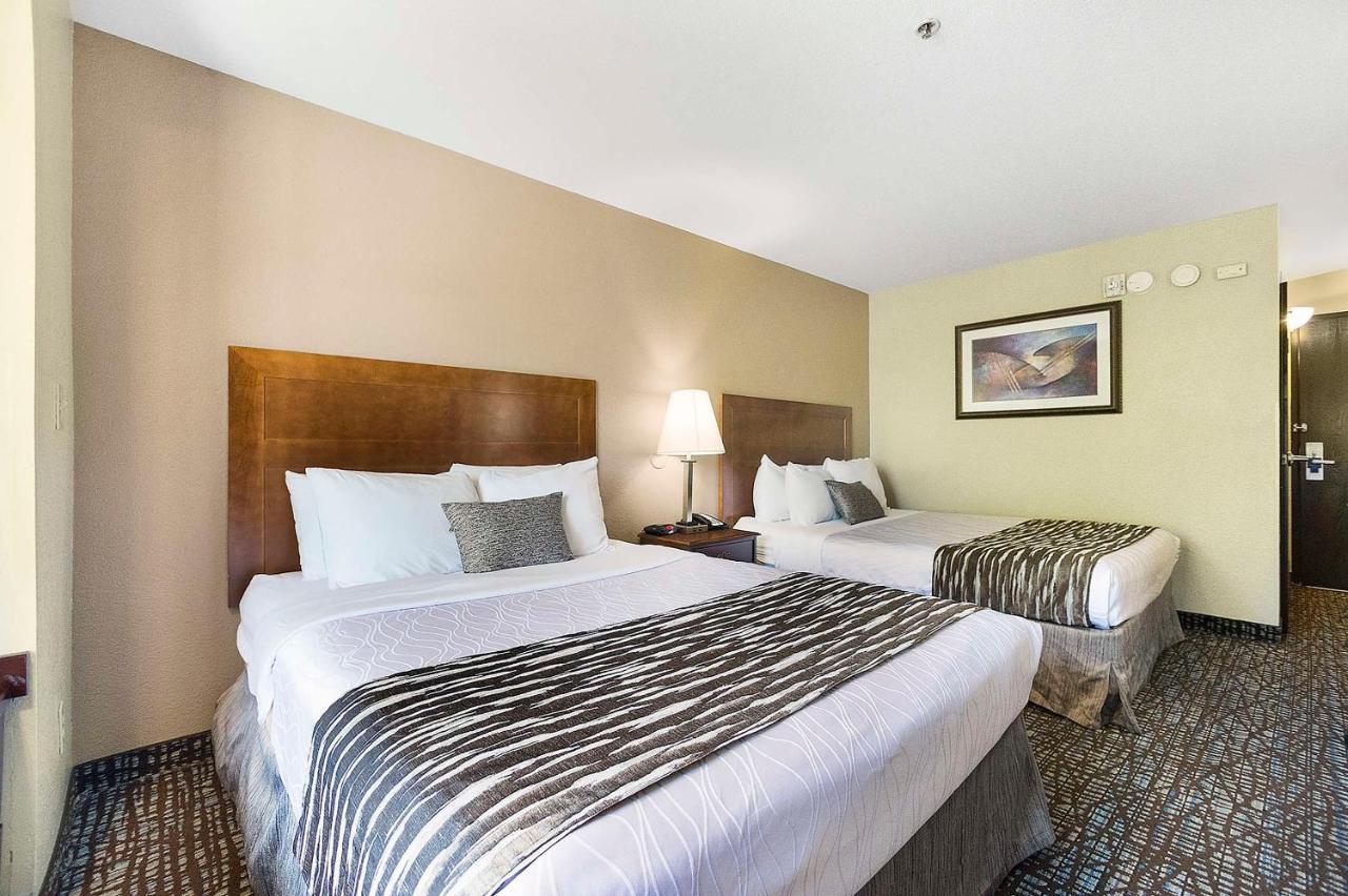 Surestay Plus Hotel By Best Western Роклин Экстерьер фото