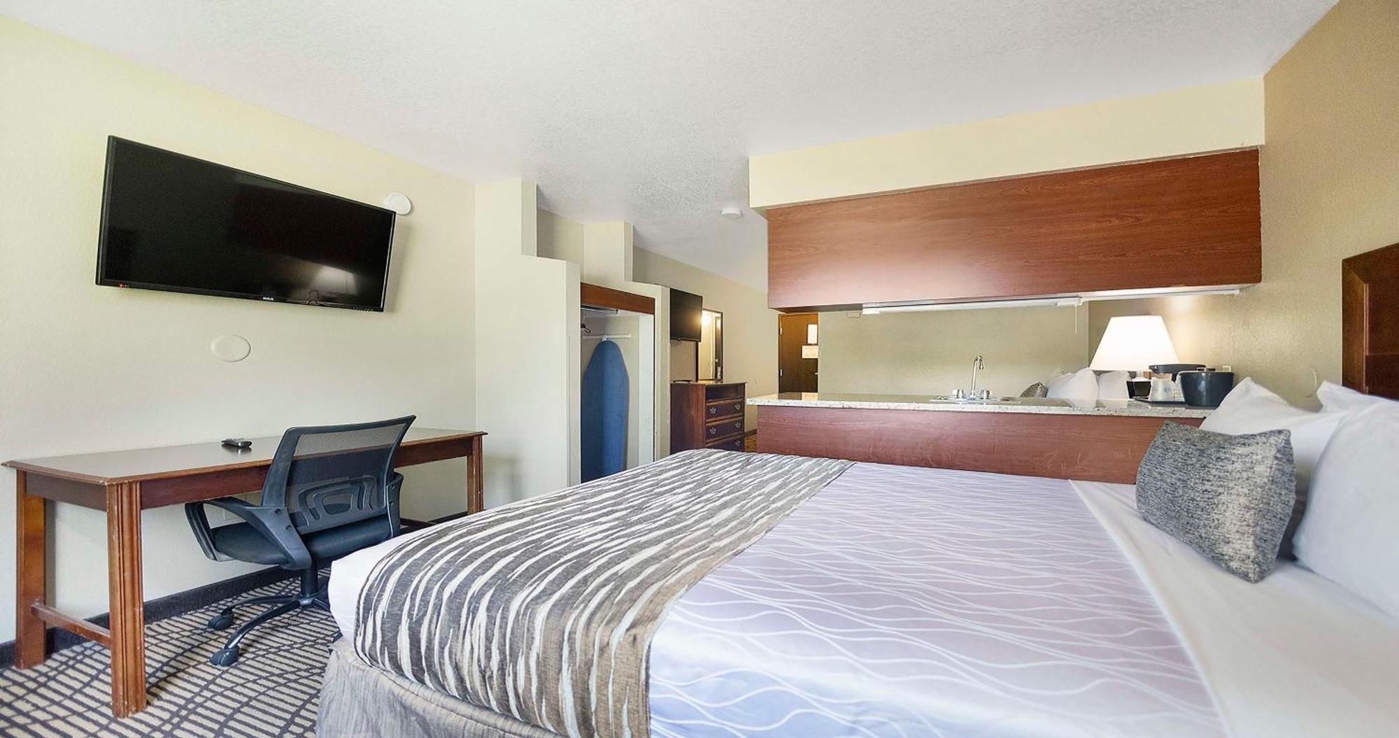 Surestay Plus Hotel By Best Western Роклин Экстерьер фото
